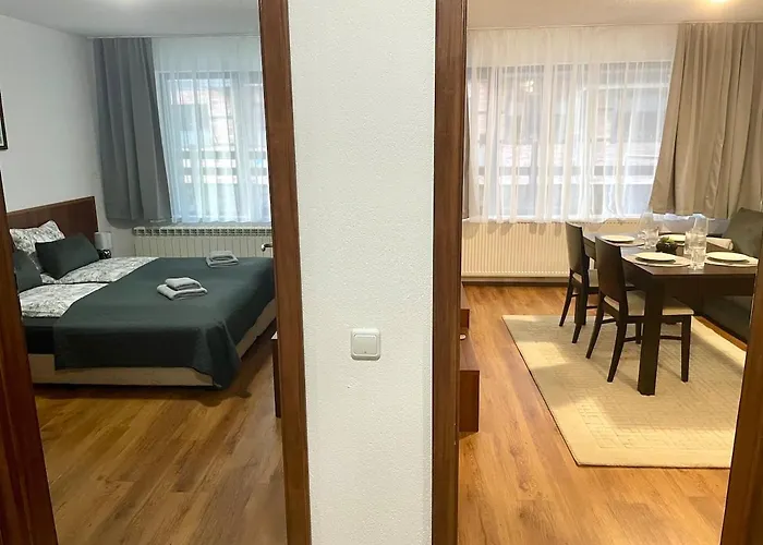 The Cozy Spot By The Lift Gondola By Si *